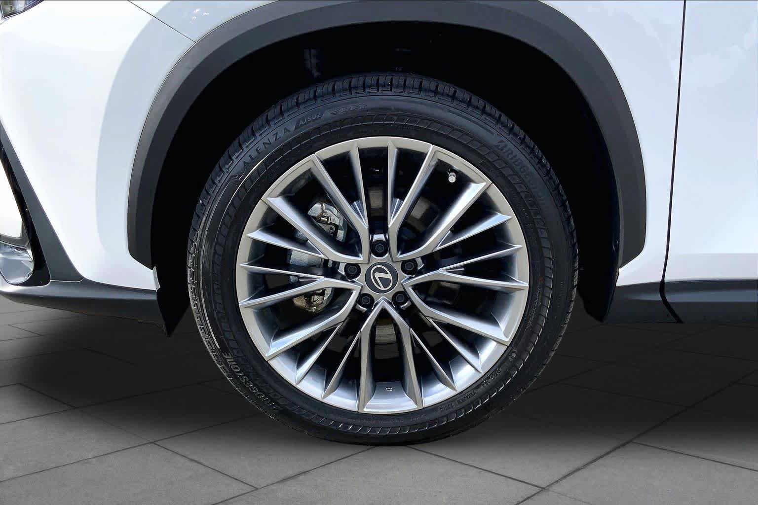 Certified 2026 Lexus NX 350h AWD w/ Accessory Package (Z1) image 11