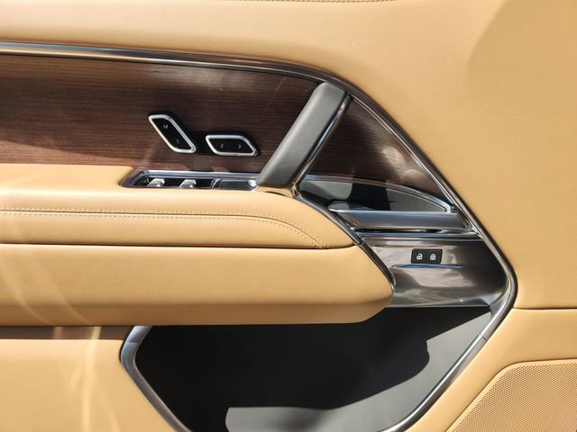 Used 2023 Land Rover Range Rover SE image 22