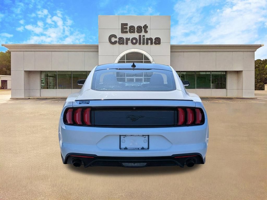 Used 2022 Ford Mustang Coupe w/ Black Accent Package RWD image 4