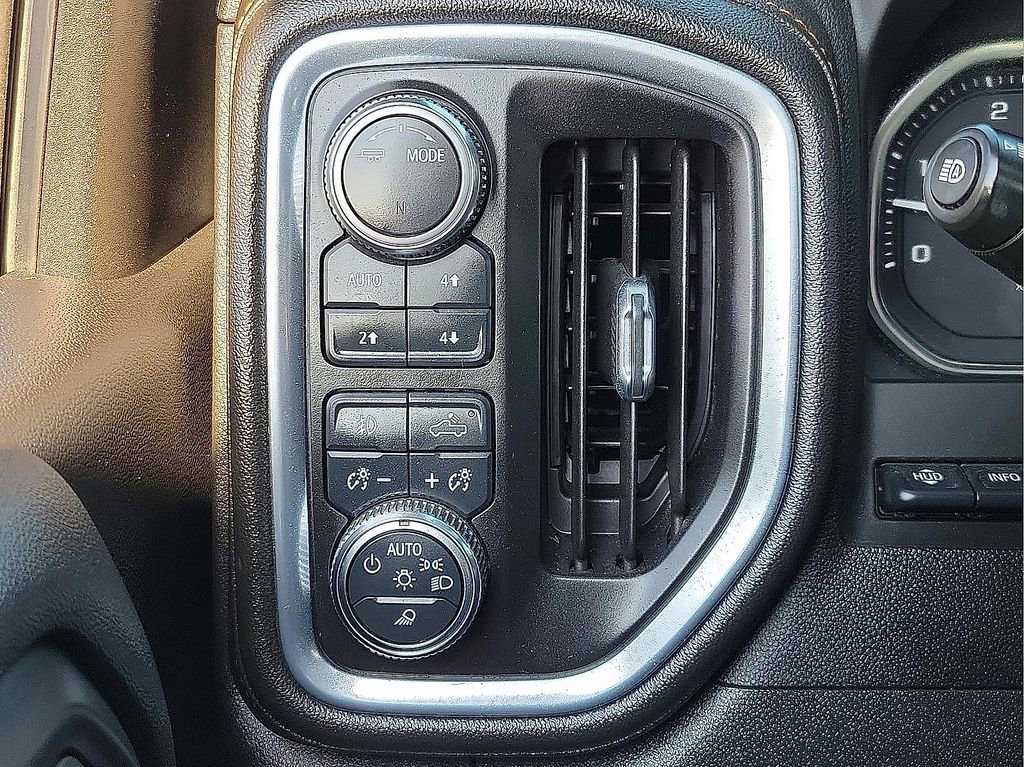 Used 2023 GMC Sierra 2500 AT4 w/ AT4 Premium Plus Package image 14