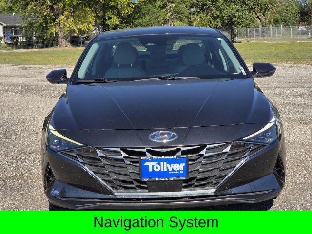 Used 2022 Hyundai Elantra Limited FWD image 3