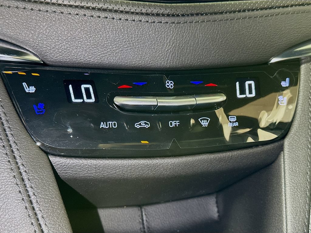 New 2026 Cadillac XT5 Sportv w/ LPO, Onyx Lite Package AWD/4WD image 10