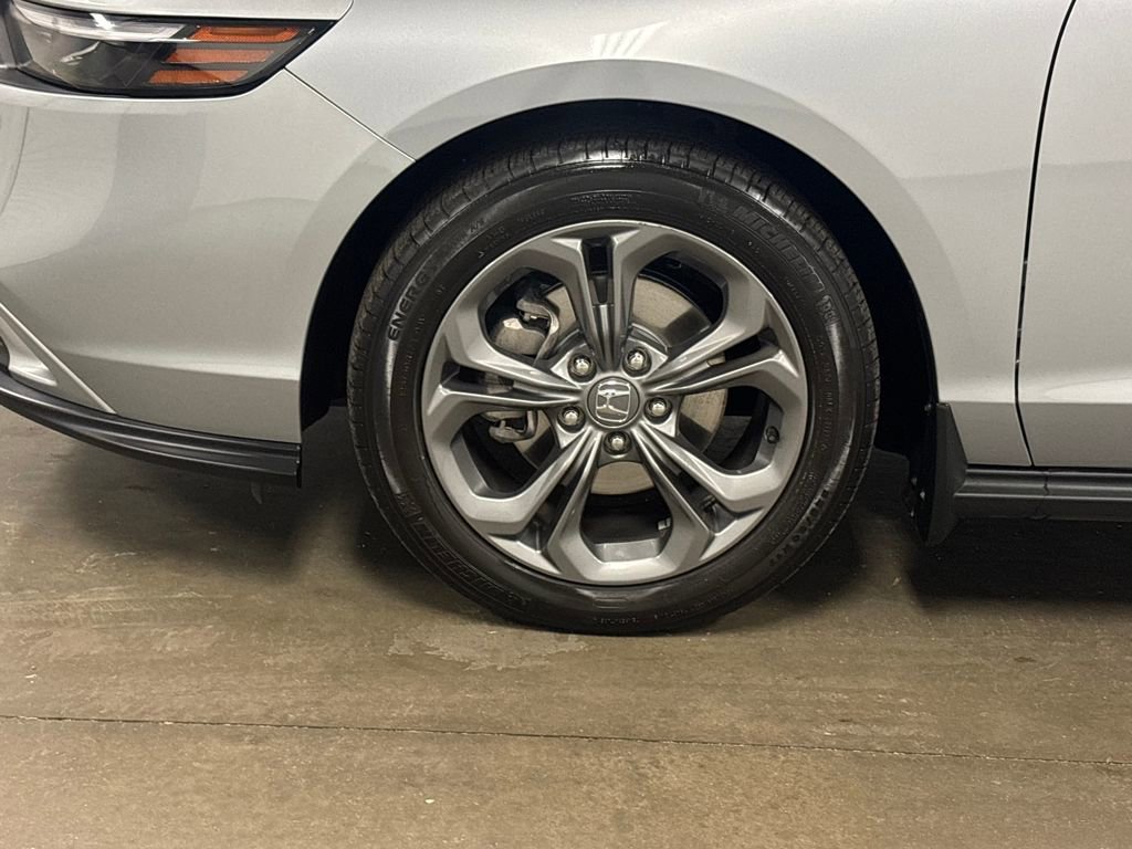 Used 2023 Honda Accord EX image 10