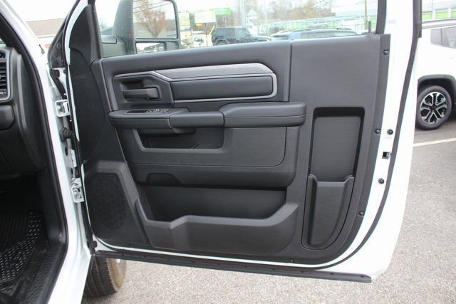 Used 2023 RAM 2500 Tradesman image 31