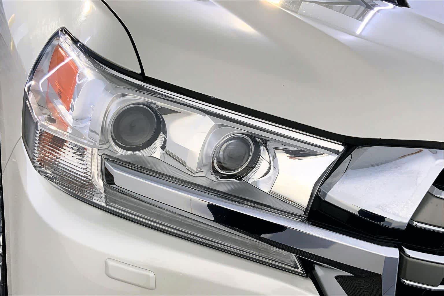 Used 2019 Toyota Land Cruiser AWD/4WD image 27