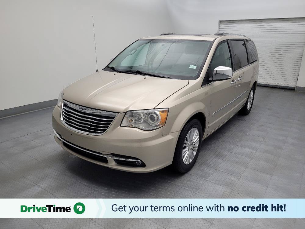 Used 2014 Chrysler Town & Country Limited w/ Luxury Group FWD image 1