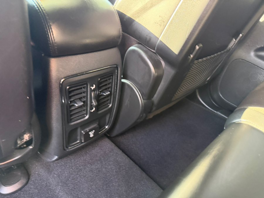 Used 2020 Jeep Grand Cherokee Laredo w/ Security & Convenience Group AWD/4WD image 27