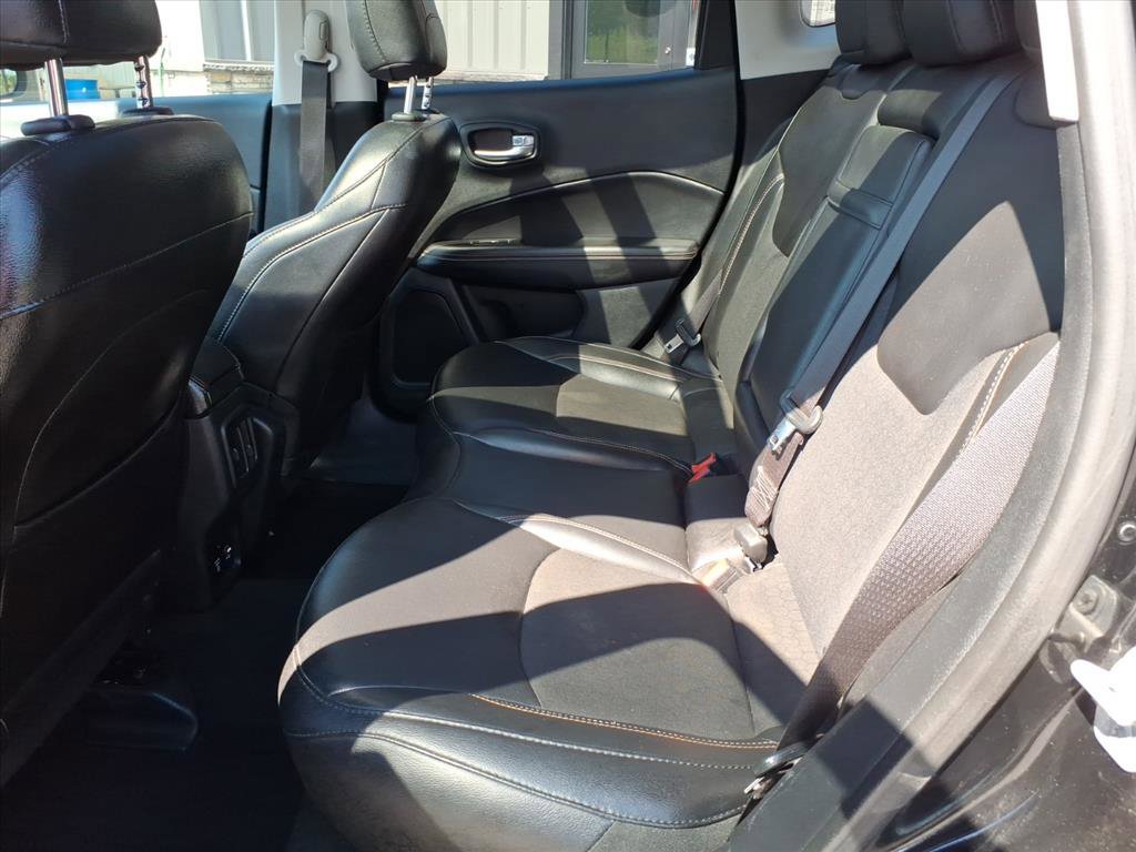 Used 2019 Jeep Compass Latitude w/ Popular Equipment Group image 9