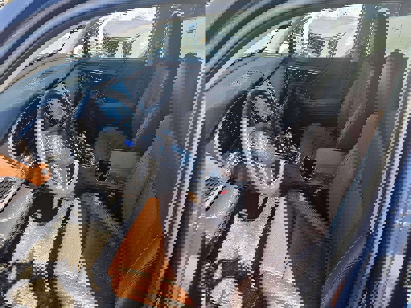 Used 2023 Subaru Outback Touring image 11