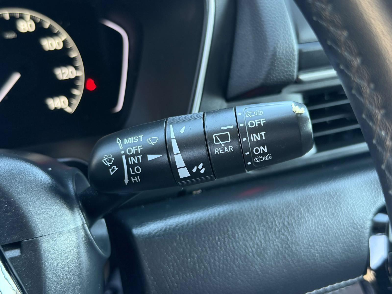 Used 2024 Honda Pilot Touring image 18