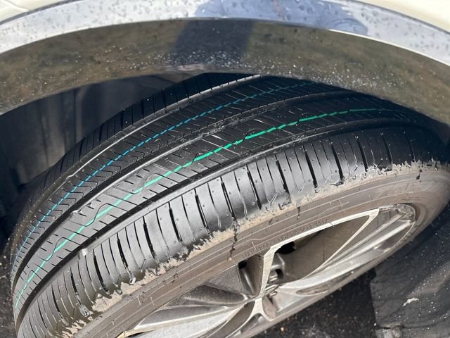 Used 2023 Toyota Prius XLE image 26