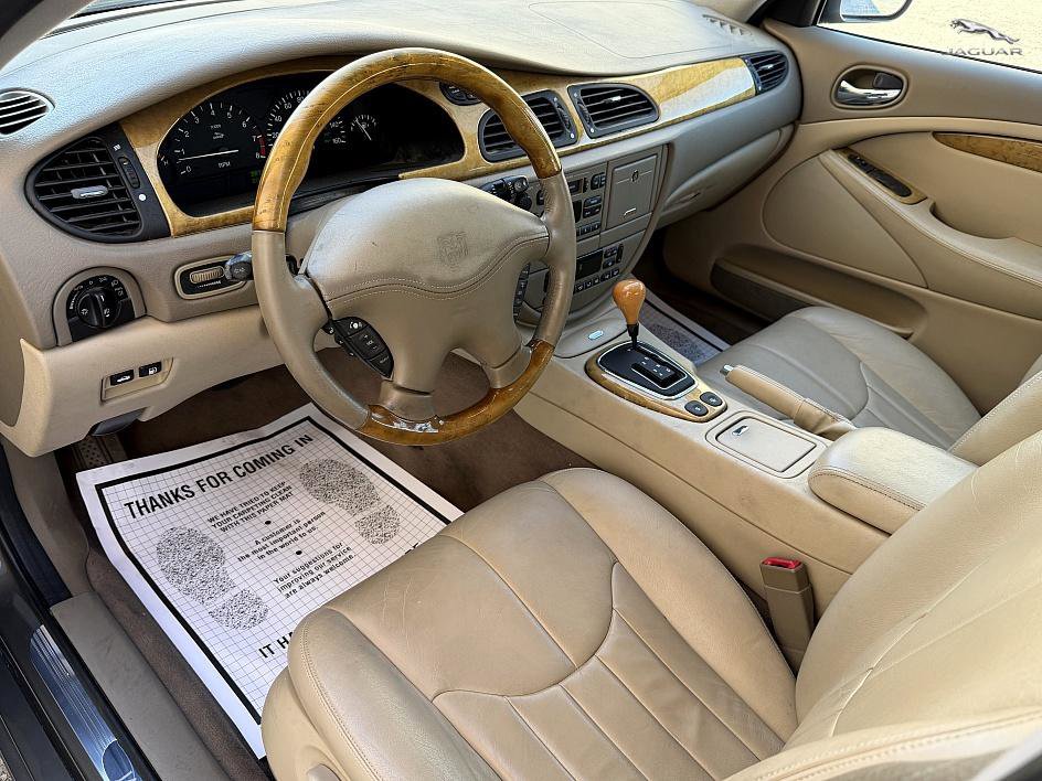 Used 2001 Jaguar S-TYPE 4.0 image 13
