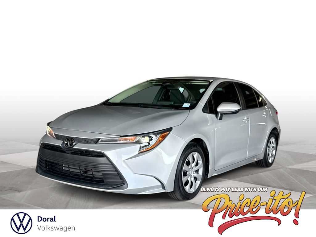 Used 2023 Toyota Corolla LE FWD image 1