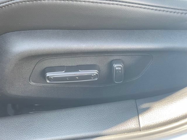 Used 2025 Acura Integra FWD image 12