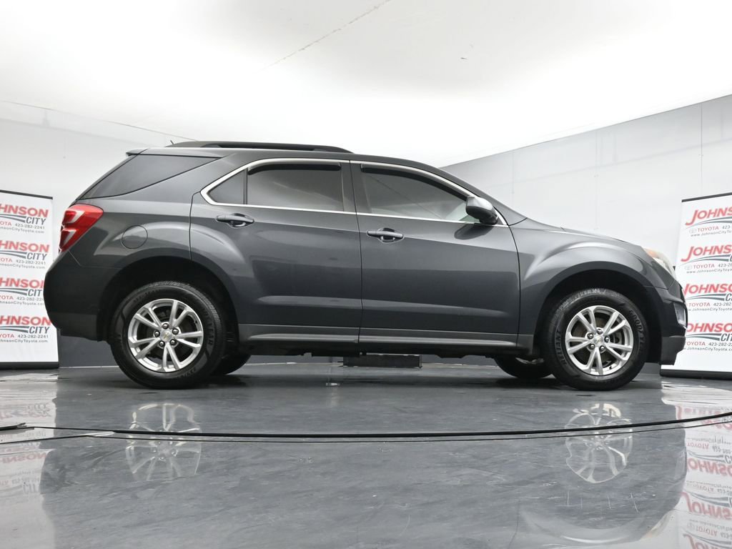 Used 2017 Chevrolet Equinox LT image 38