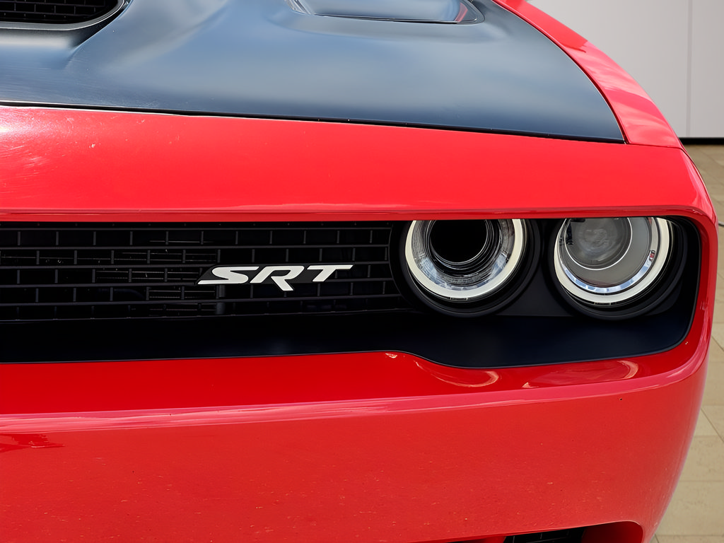 Used 2016 Dodge Challenger SRT Hellcat RWD image 34