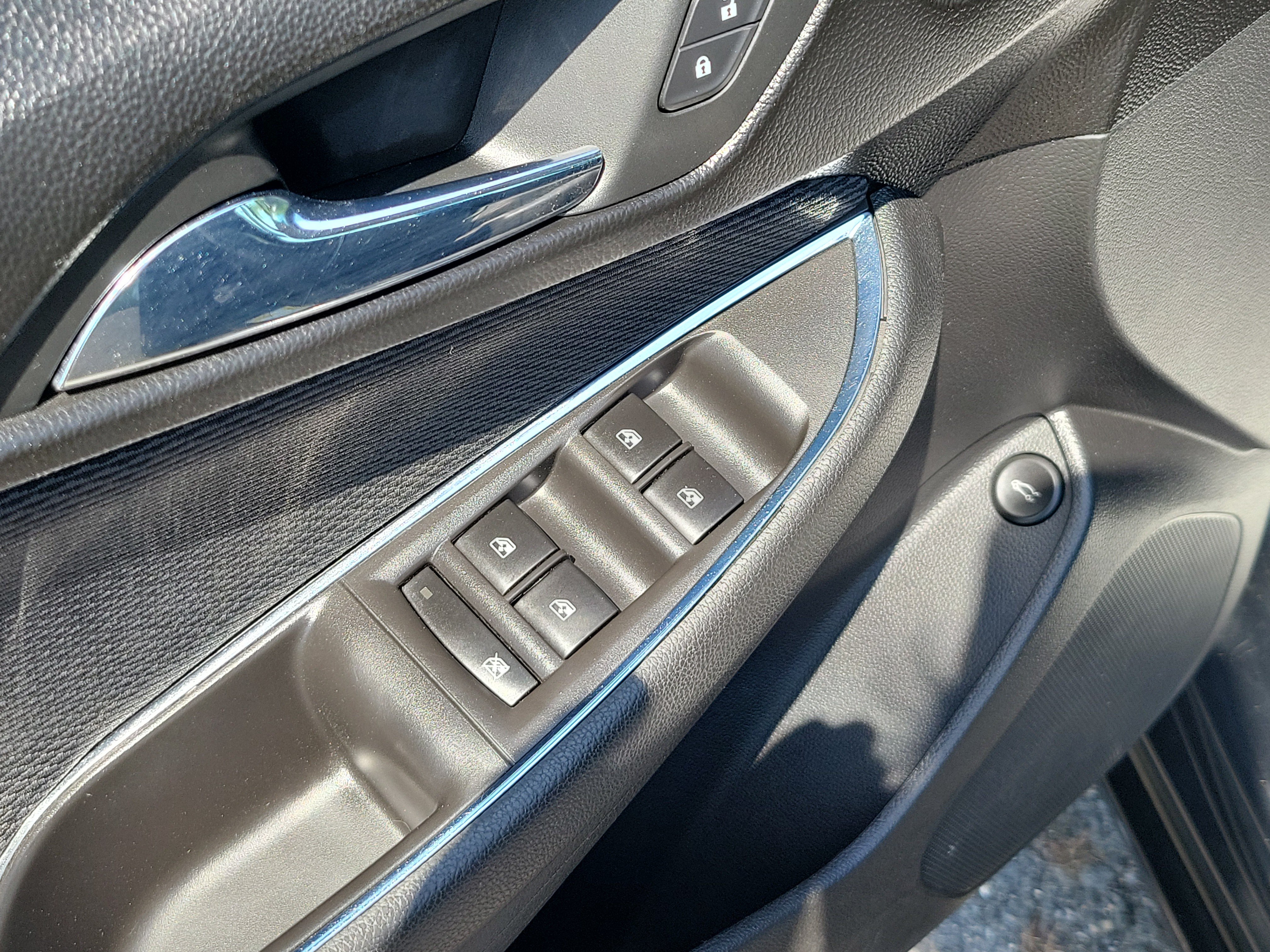 Used 2016 Chevrolet Cruze LS FWD image 20