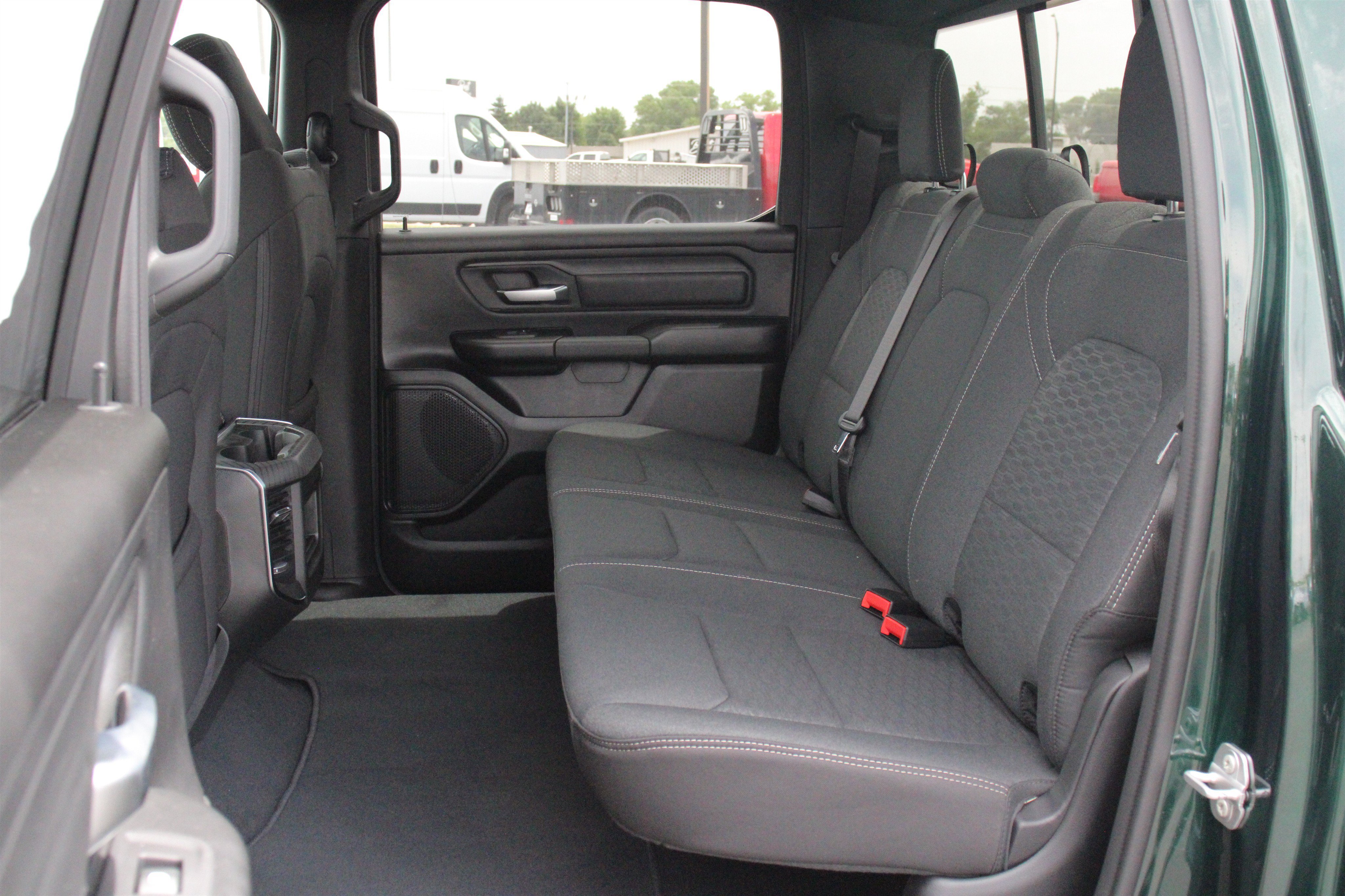 New 2026 RAM 1500 Express AWD/4WD image 24