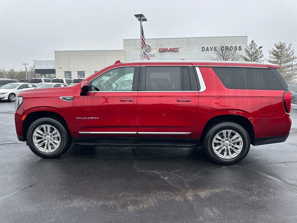 Used 2024 GMC Yukon XL SLT image 11