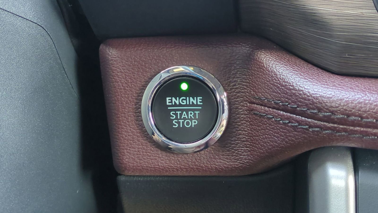 Used 2023 Ford Expedition Limited image 30