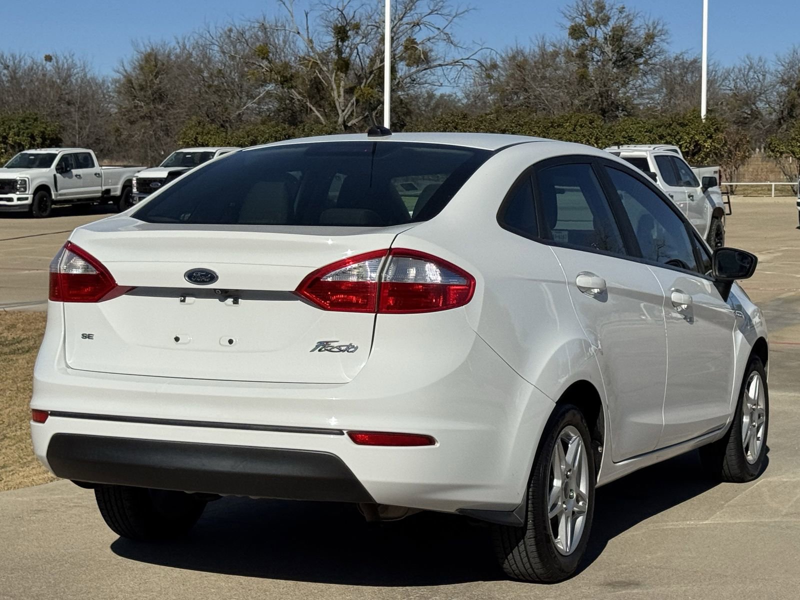 Used 2019 Ford Fiesta SE image 4