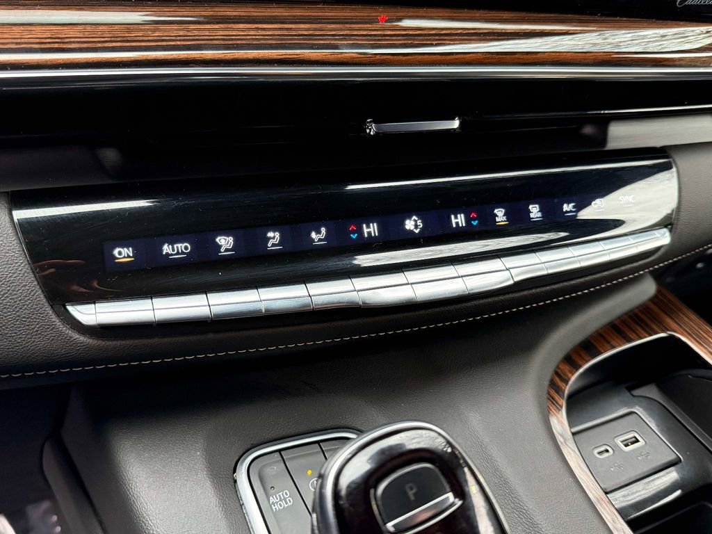 Used 2021 Cadillac Escalade ESV Luxury image 26