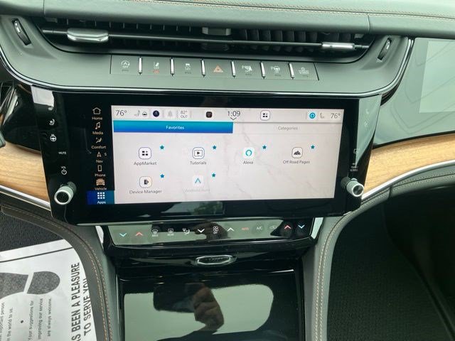 New 2026 Jeep Grand Cherokee Summit AWD/4WD image 17