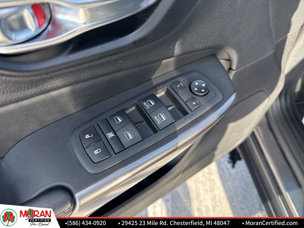 Used 2022 Jeep Cherokee Latitude Lux w/ Sun & Sound Group image 10