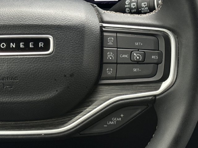 Used 2024 Jeep Wagoneer Series II w/ Flexible Seating Group RWD image 16