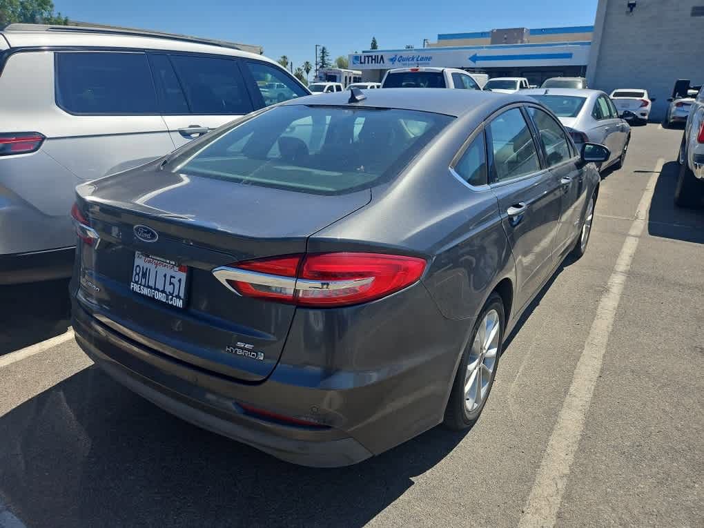 Used 2019 Ford Fusion SE FWD image 6