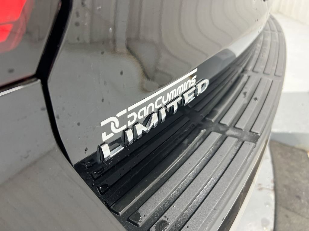 Used 2024 Ford Expedition Limited image 27