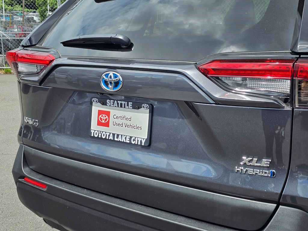 Certified 2023 Toyota RAV4 XLE Premium AWD/4WD image 13