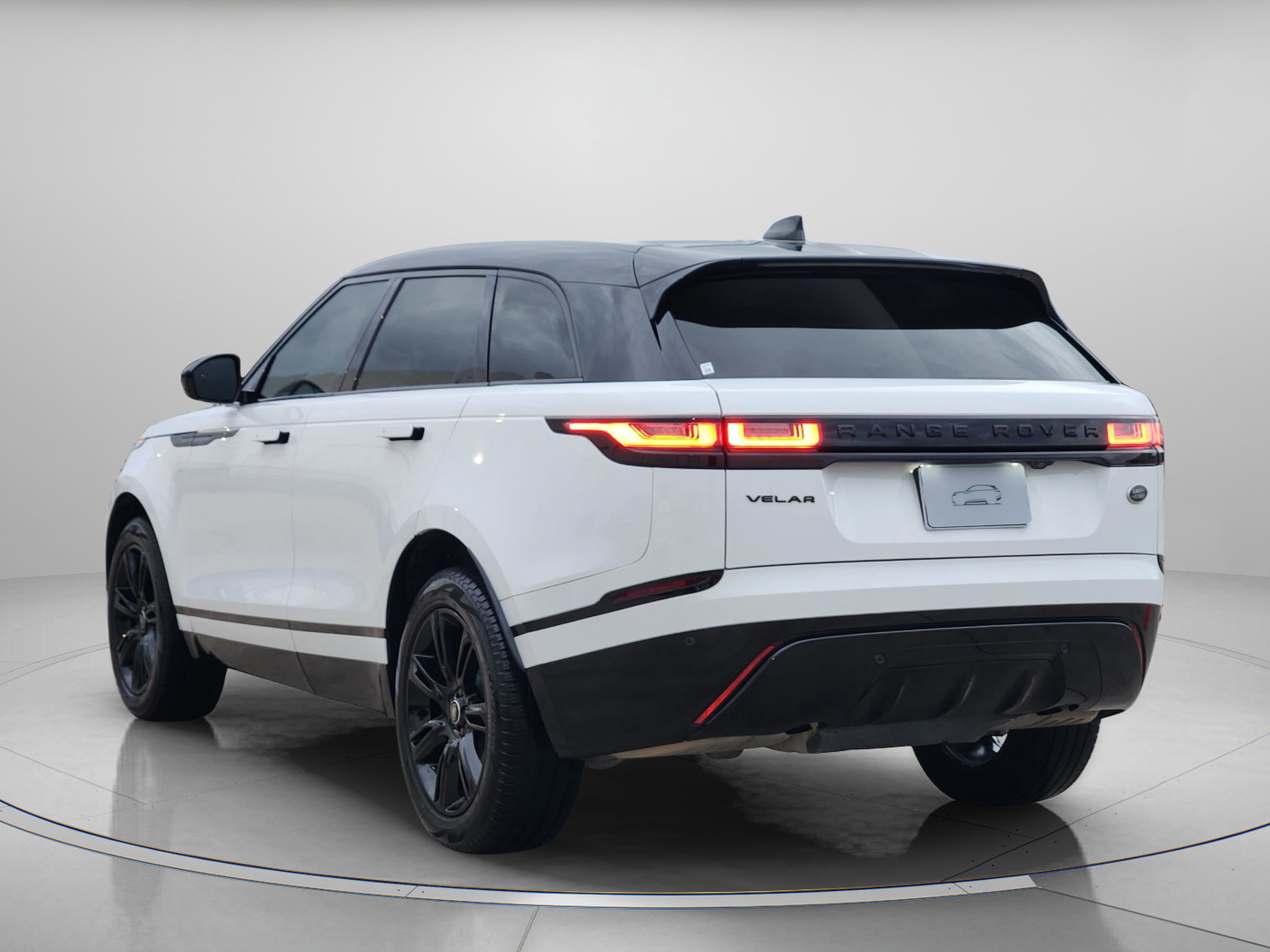 Certified 2023 Land Rover Range Rover Velar R-Dynamic S AWD/4WD image 3