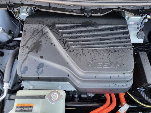 Used 2025 Nissan Leaf S image 19