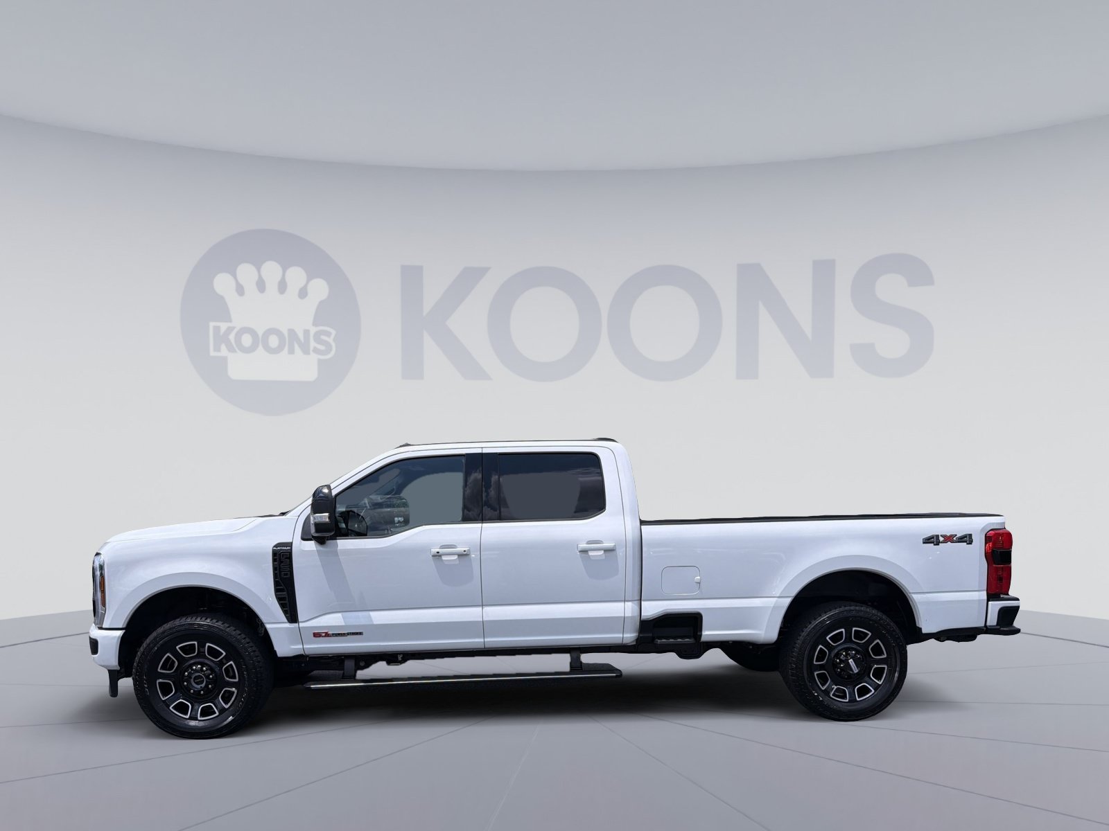 Used 2026 Ford F350 Platinum w/ Snow Plow Prep Package AWD/4WD image 2