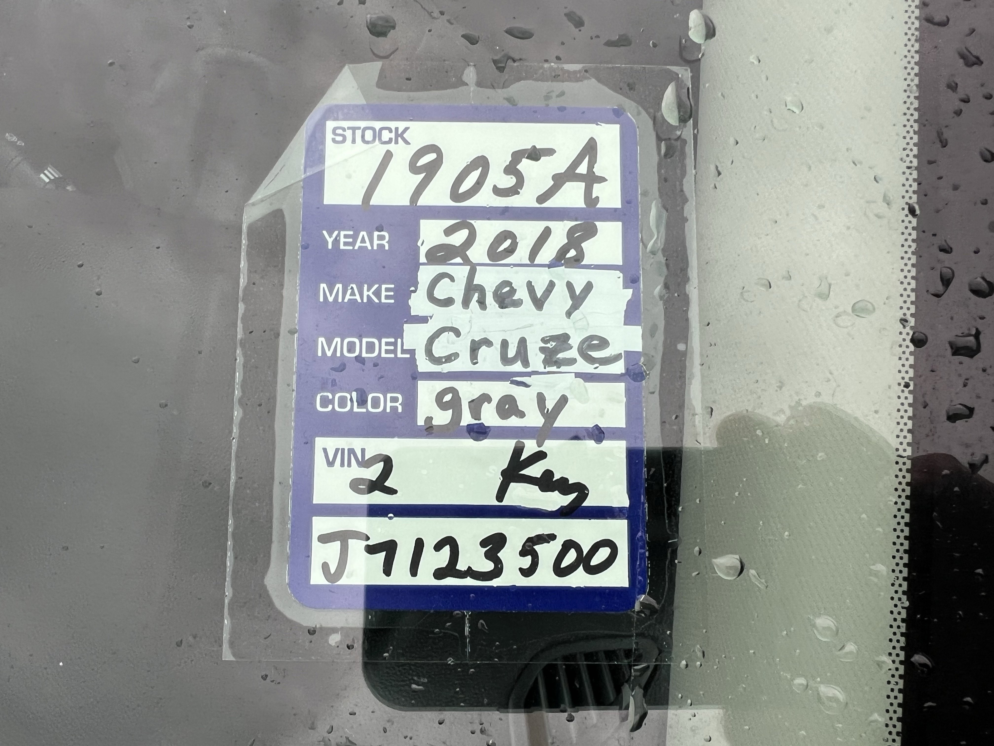 Used 2018 Chevrolet Cruze LT FWD image 19