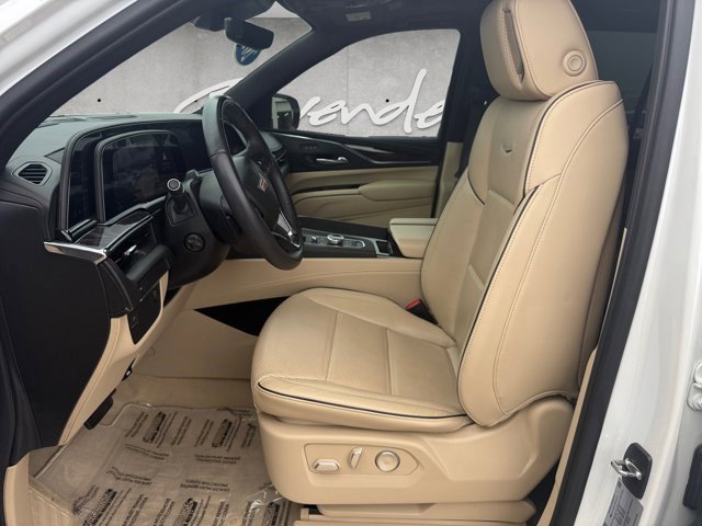 Certified 2023 Cadillac Escalade Premium Luxury image 19