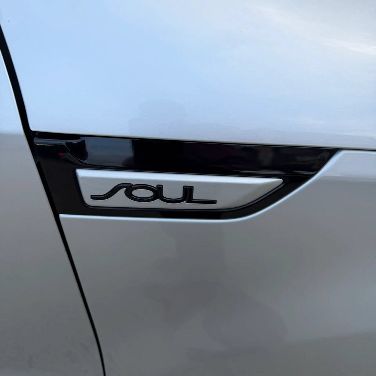 Used 2019 Kia Soul FWD image 3