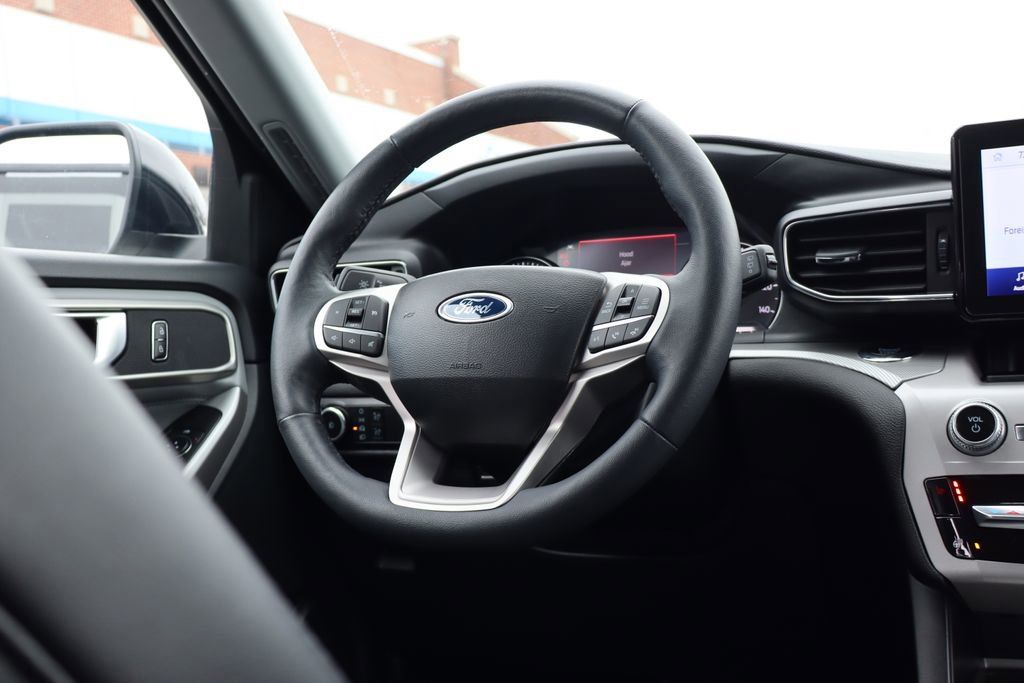 Used 2023 Ford Explorer XLT w/ Equipment Group 202A image 44