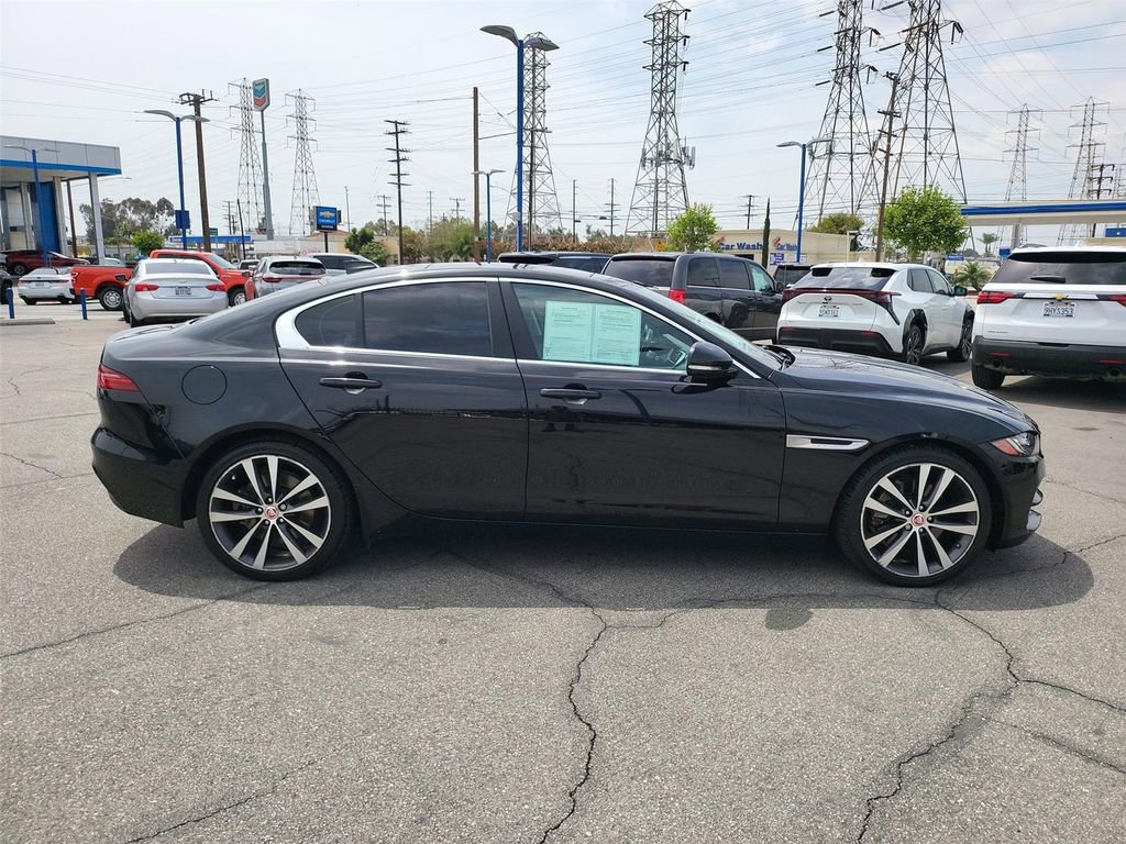 Used 2020 Jaguar XE S RWD image 30