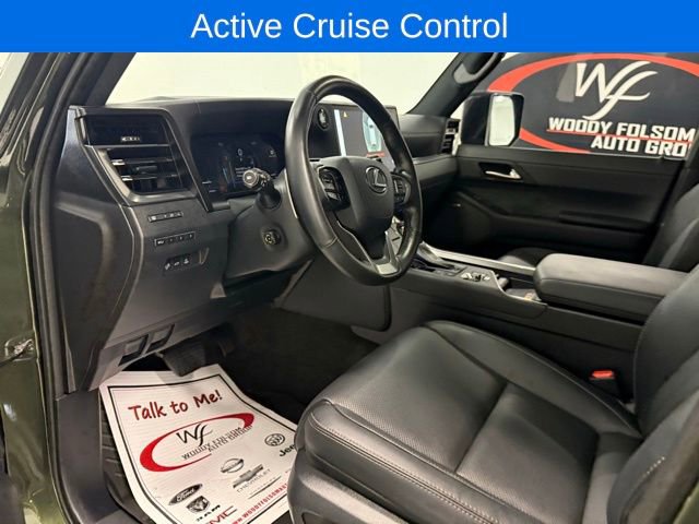 Used 2024 Lexus GX 550 AWD/4WD image 12