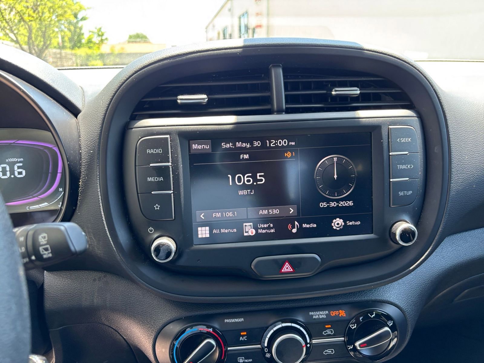Used 2025 Kia Soul LX w/ LX Technology Package FWD image 21