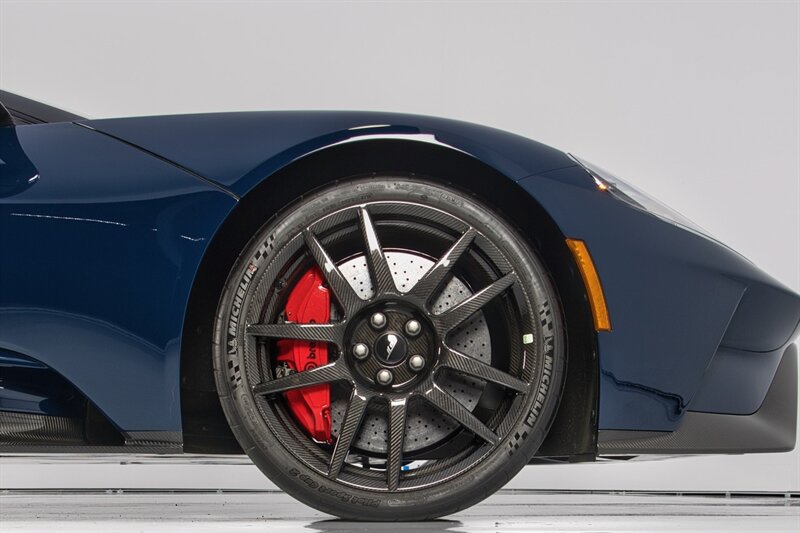 Used 2020 Ford GT Carbon Series RWD image 13