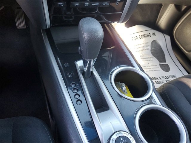 Used 2016 Nissan Pathfinder S image 23