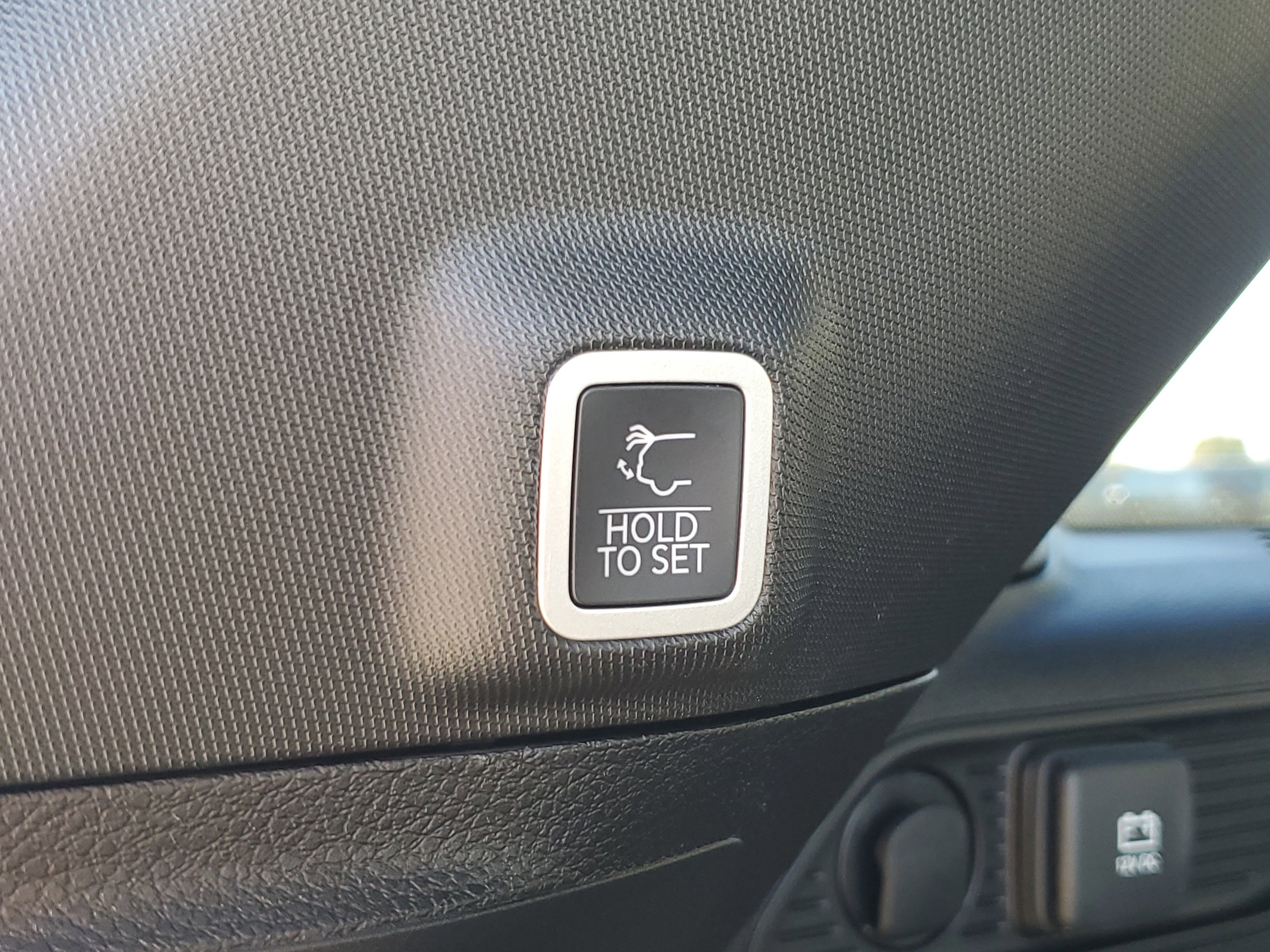 New 2025 Jeep Grand Cherokee Limited image 8