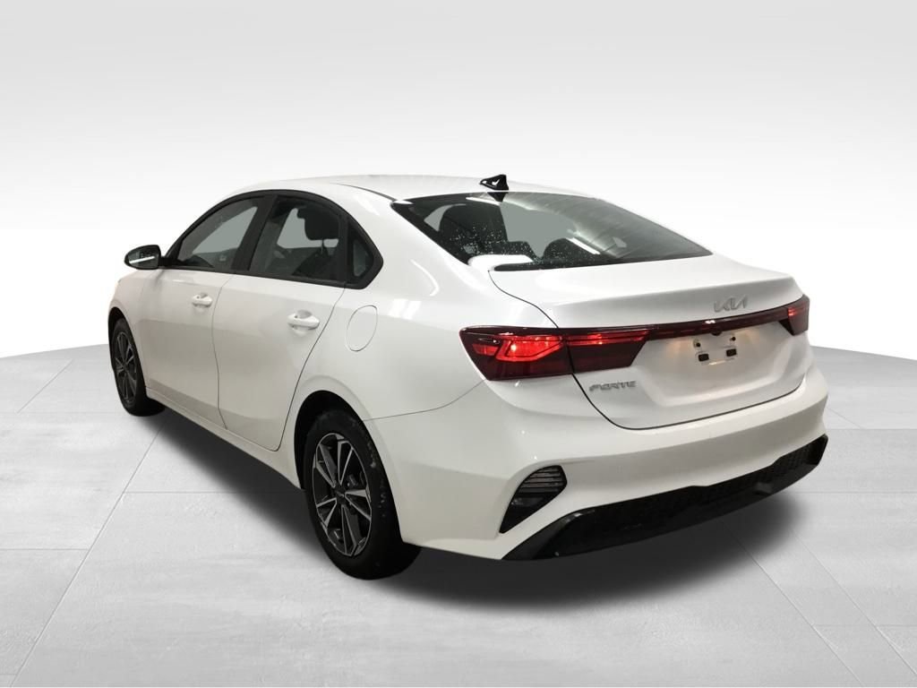 Used 2024 Kia Forte LXS image 14