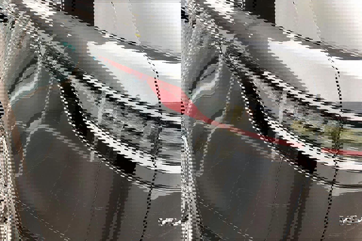 Used 2024 Land Rover Range Rover Velar Dynamic SE image 28