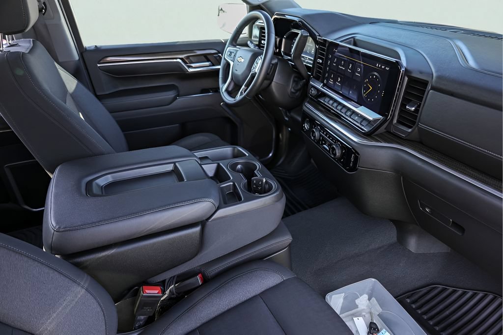 Used 2023 Chevrolet Silverado 1500 LT RWD image 30