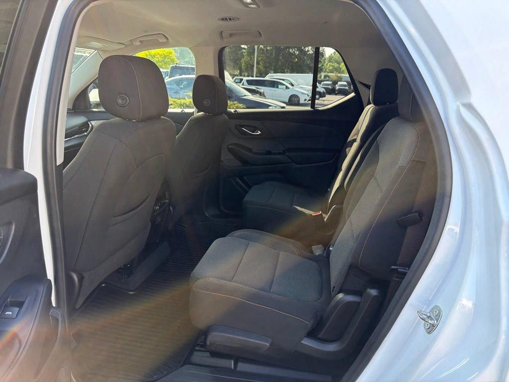 Used 2021 Chevrolet Traverse LT AWD/4WD image 17