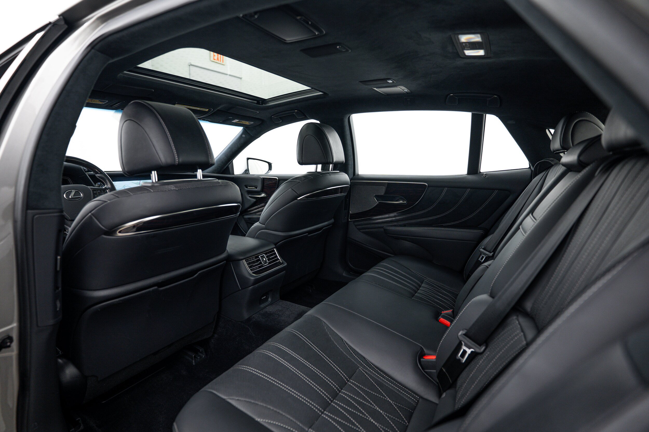 Used 2019 Lexus LS 500 AWD w/ Interior Upgrade Package image 19